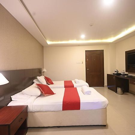 Hotel Bhagavath Gardens Chengannur Exteriör bild